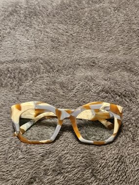 Tortoiseshell Pattern Women’s Fashion Glasses - Yellow & White